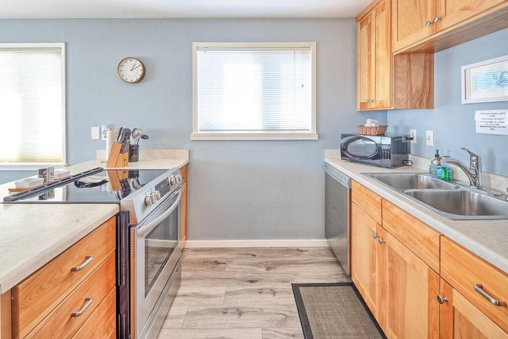 Ocean View Village Condo With Trails To Beaches 트리니다드 외부 사진