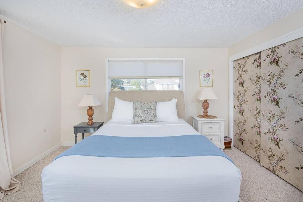Ocean View Village Condo With Trails To Beaches 트리니다드 외부 사진