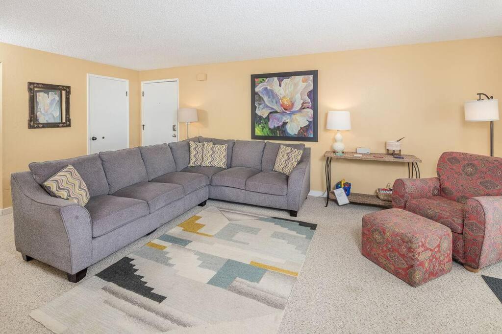 Ocean View Village Condo With Trails To Beaches 트리니다드 외부 사진